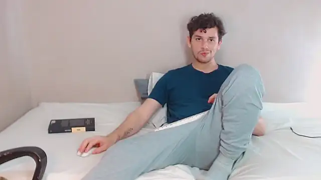 Elio555 online show from 01/18/25, 11:44