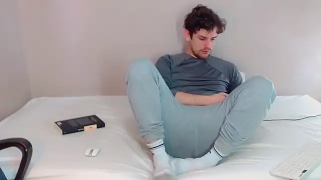 Elio555 online show from 01/26/25, 04:20