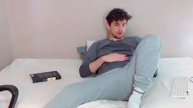 Elio555 online show from 01/26/25, 07:31