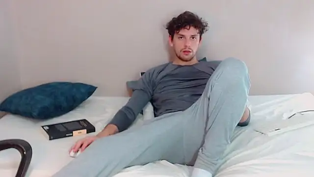 Elio555 online show from 01/26/25, 10:35