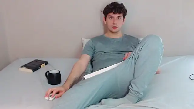 Elio555 online show from 02/01/25, 01:12