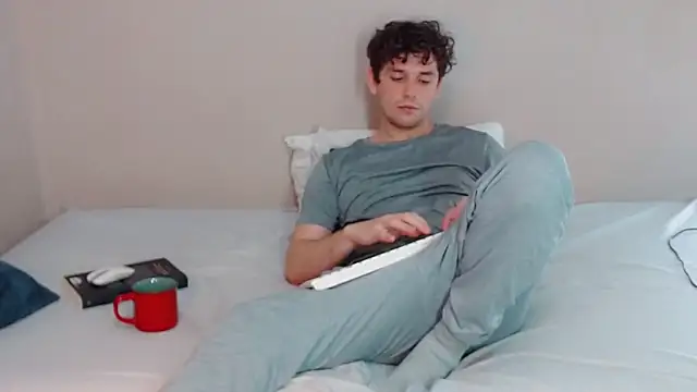 Elio555 online show from 02/02/25, 08:51