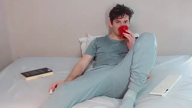 Elio555 online show from 02/03/25, 12:04