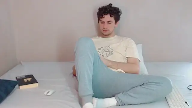 Elio555 online show from 02/09/25, 01:11