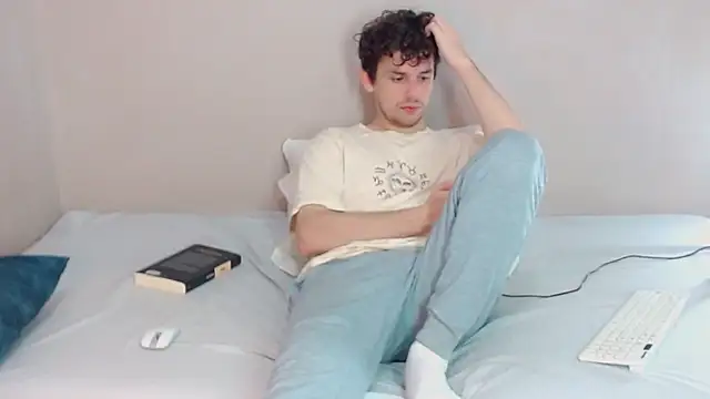 Elio555 online show from 02/09/25, 06:47