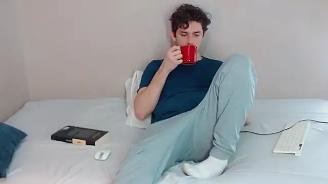 Elio555 online show from 02/11/25, 01:41