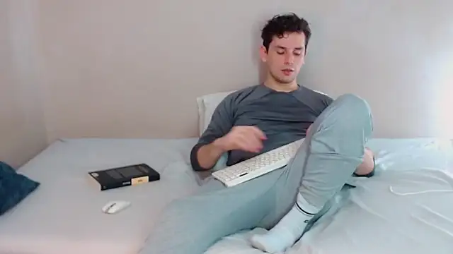 Elio555 online show from 03/02/25, 08:40