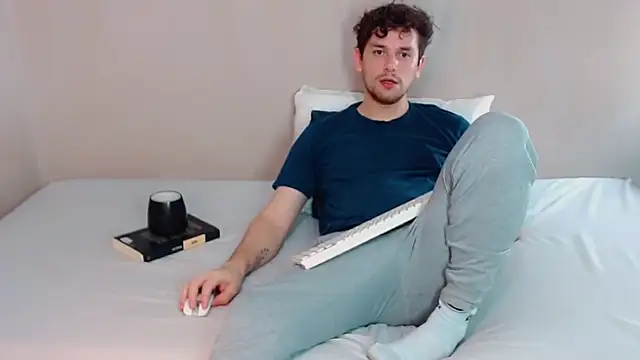 Elio555 online show from 03/21/25, 04:29