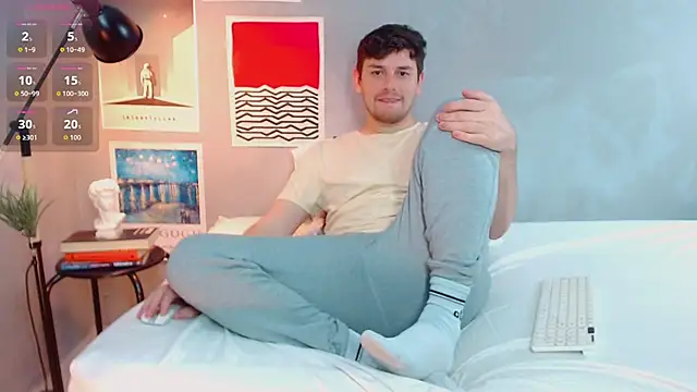 Elio555 online show from 10/17/25, 08:44