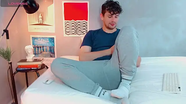 Elio555 online show from 10/18/25, 09:48