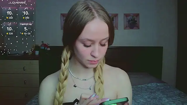 Lily  Devil online show from 02/15/26, 04:03