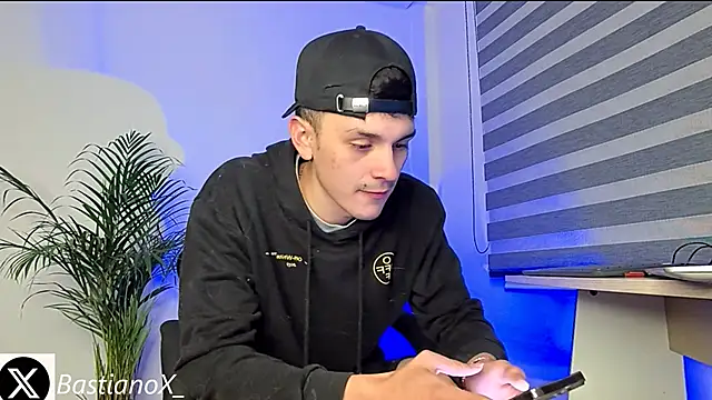 Snapshot of bastia_noooo chatting on 10/13/25, 06:24 bastia noooo online show from 10/13/25, 06:24