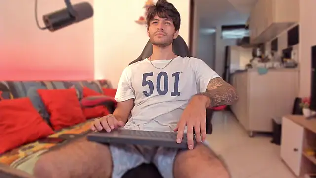 justin stark7 online show from 11/24/25, 08:08