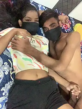 Snapshot of hottiess69 chatting on 12/02/24, 06:43 hottiess69 online show from 12/02/24, 06:43