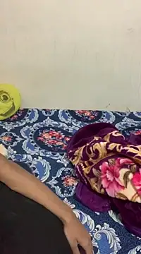 Snapshot of hottiess69 chatting on 12/07/24, 03:19 hottiess69 online show from 12/07/24, 03:19