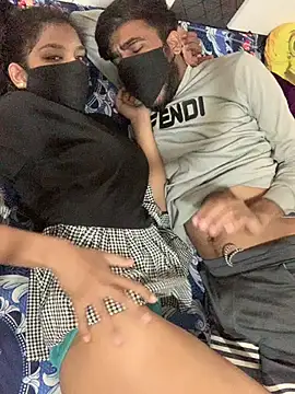 Snapshot of hottiess69 chatting on 12/19/24, 12:45 hottiess69 online show from 12/19/24, 12:45