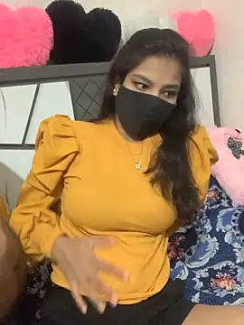 Snapshot of hottiess69 chatting on 01/09/25, 05:22 hottiess69 online show from 01/09/25, 05:22