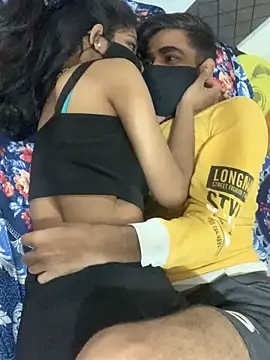 Snapshot of hottiess69 chatting on 01/09/25, 11:02 hottiess69 online show from 01/09/25, 11:02