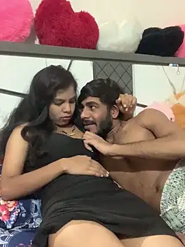 Snapshot of hottiess69 chatting on 02/07/25, 05:51 hottiess69 online show from 02/07/25, 05:51