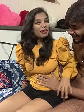 Snapshot of hottiess69 chatting on 02/14/25, 07:02 hottiess69 online show from 02/14/25, 07:02