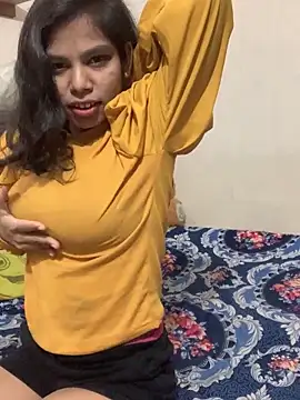 Snapshot of hottiess69 chatting on 03/08/25, 02:30 hottiess69 online show from 03/08/25, 02:30