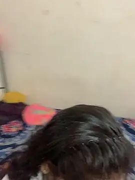 Snapshot of hottiess69 chatting on 10/22/25, 06:46 hottiess69 online show from 10/22/25, 06:46