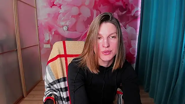 Snapshot of EmilyWalkeri chatting on 03/16/25, 11:27 EmilyWalkeri online show from 03/16/25, 11:27