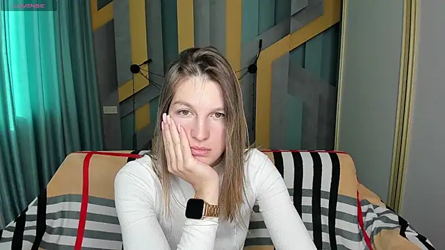 Snapshot of EmilyWalkeri chatting on 10/12/25, 06:01 EmilyWalkeri online show from 10/12/25, 06:01