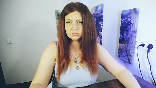 Snapshot of Lizzy_Love chatting on 05/28/26, 12:24 Lizzy Love online show from 05/28/26, 12:24