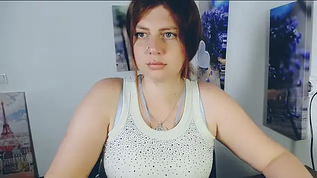 Snapshot of Lizzy_Love chatting on 06/29/26, 10:15 Lizzy Love online show from 06/29/26, 10:15