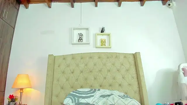 allisson m online show from 03/04/25, 03:15