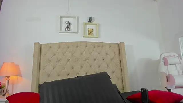 allisson m online show from 03/11/25, 12:06