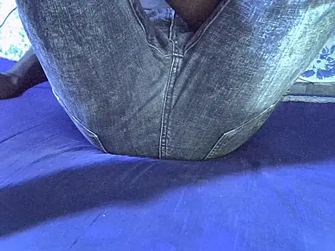 Snapshot of KING_SQUIRT chatting on 10/21/25, 12:50 KING SQUIRT online show from 10/21/25, 12:50