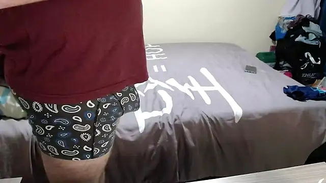 Snapshot of CrazyFrench2 chatting on 02/13/25, 07:31 CrazyFrench2 online show from 02/13/25, 07:31