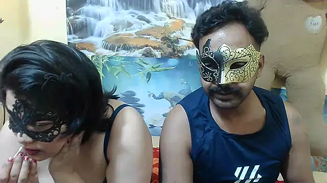 Snapshot of Cutehornycouples chatting on 12/14/24, 06:52 Cutehornycouples online show from 12/14/24, 06:52