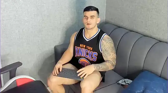 Ricardogo19 online show from 02/02/25, 02:17