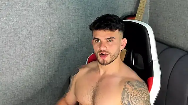 Ricardogo19 online show from 09/28/25, 04:01