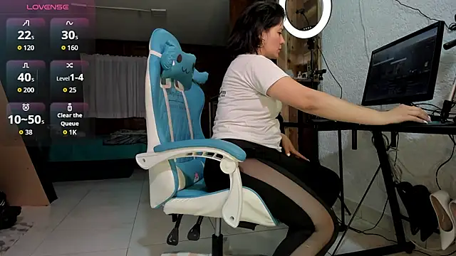 Snapshot of Cristina_Vanegas631 chatting on 09/12/25, 04:01 Cristina Vanegas631 online show from 09/12/25, 04:01