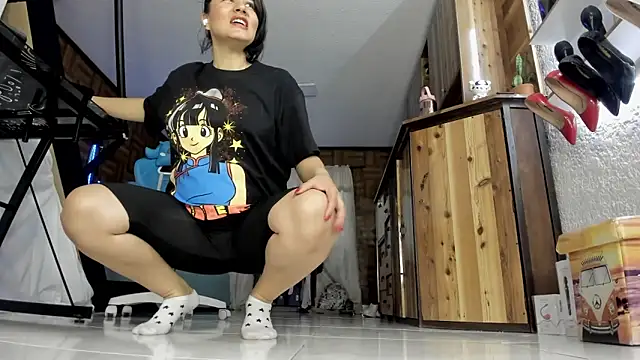 Cristina Vanegas631 online show from 11/23/25, 09:58