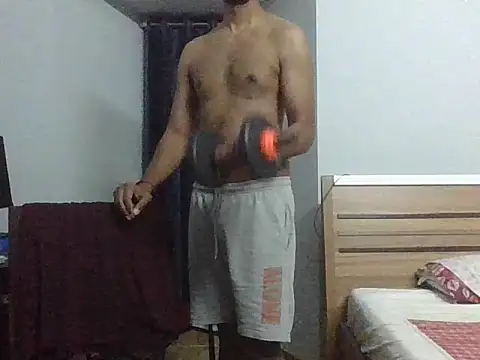 Snapshot of IndianEurope chatting on 03/19/26, 06:56 IndianEurope online show from 03/19/26, 06:56