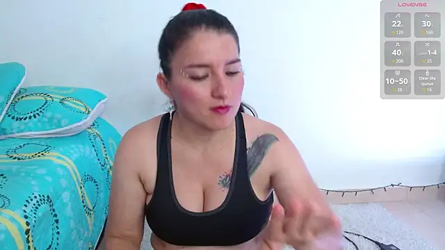 Emelyross  online show from 03/25/26, 01:06