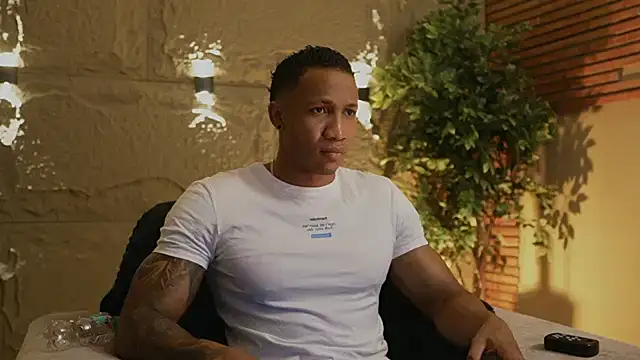 Logan Varela online show from 11/16/25, 12:16