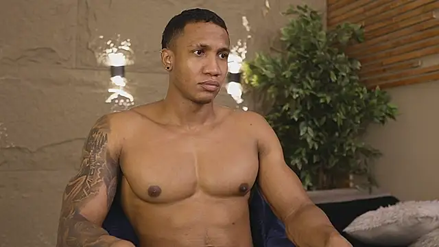 Logan Varela online show from 12/20/25, 12:45