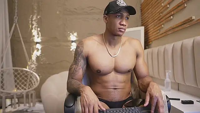 Logan Varela online show from 03/25/26, 02:01