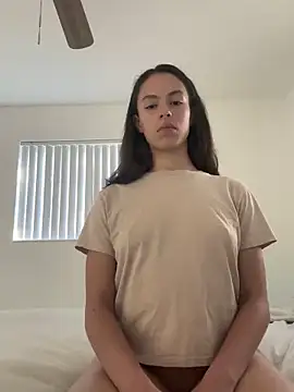 brookehoneynina online show from 02/04/25, 09:52