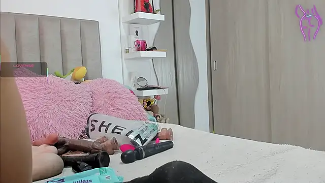 Queen Antonella Oficial online show from 09/13/25, 02:39