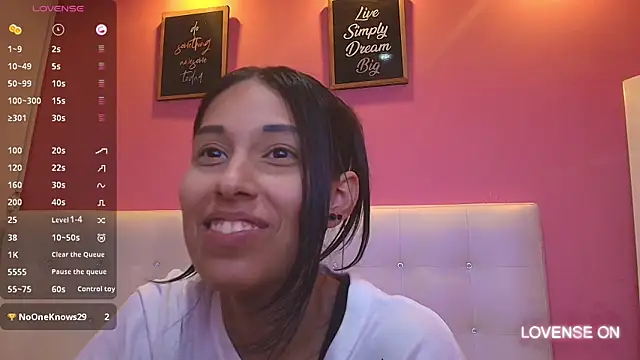 yourcuteneighbourr online show from 02/08/25, 09:35