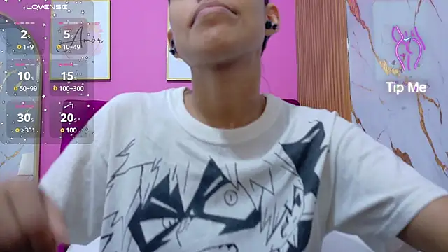 Snapshot of yourcuteneighbourr chatting on 04/07/26, 02:56 yourcuteneighbourr online show from 04/07/26, 02:56