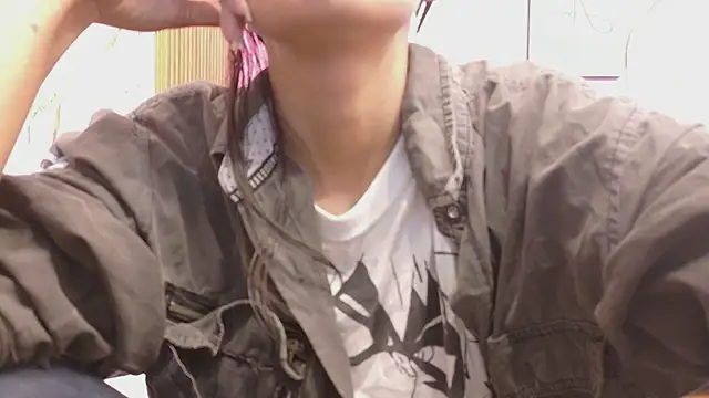 yourcuteneighbourr online show from 05/07/26, 03:01