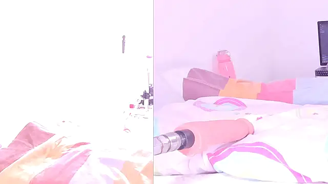 Snapshot of Sophia_Lovers01 chatting on 09/15/25, 04:18 Sophia Lovers01 online show from 09/15/25, 04:18